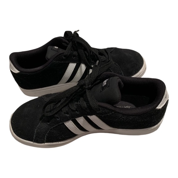 Girls adidas shoes - Picture 3 of 5